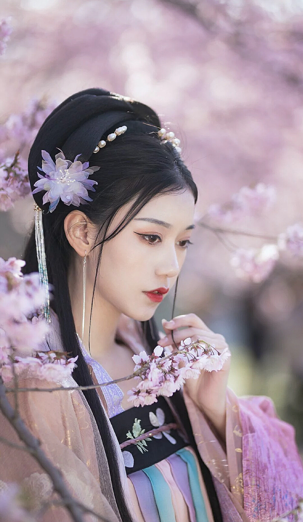 如何拥有精致的“小翘鼻”？不用开刀不用整容，学会这个就够了