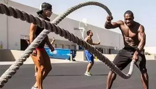 如何练成劲爆腹肌,怎么把若隐若现的腹肌练出来