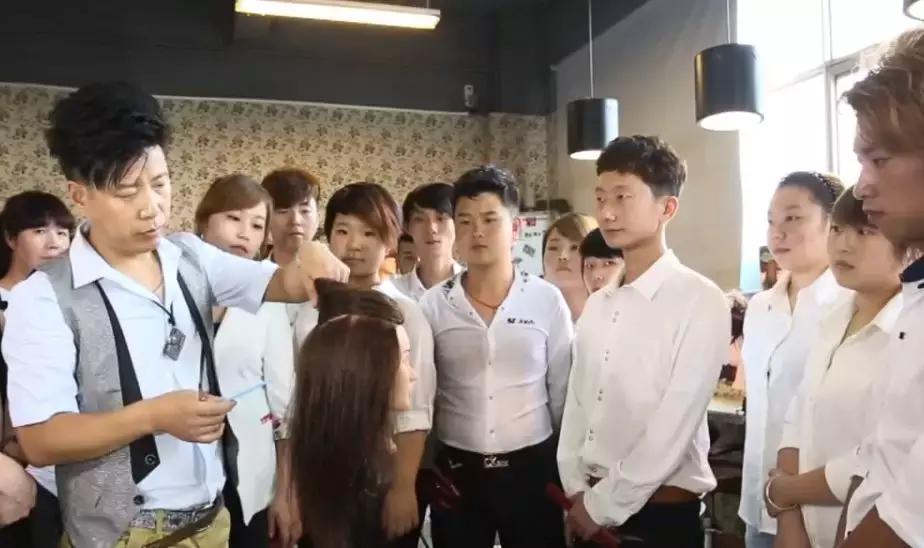 学做美发有没有前途,学习美发挣钱吗