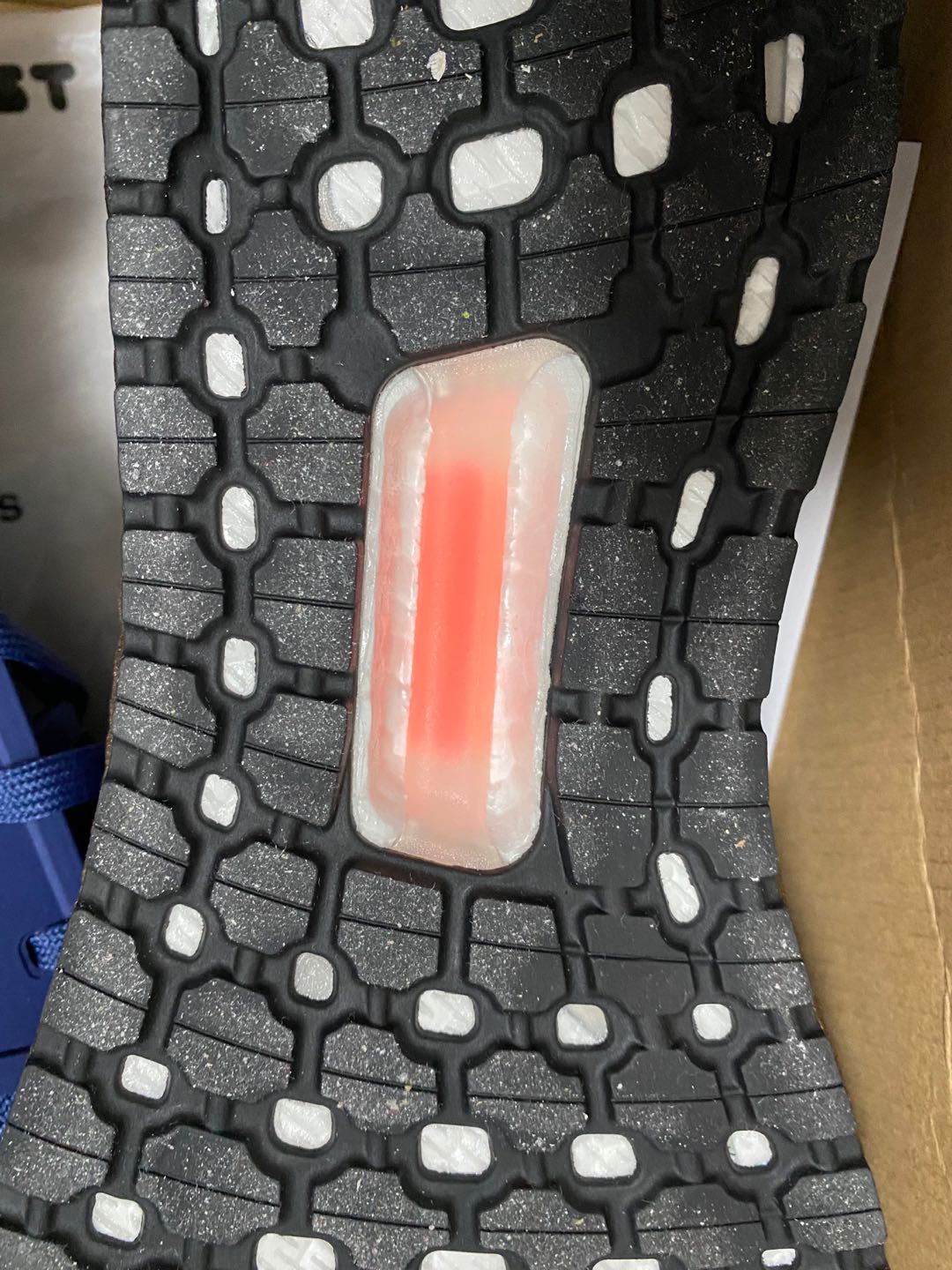 阿迪达斯ultraboost20值得购买吗,阿迪达斯ultraboost20性能