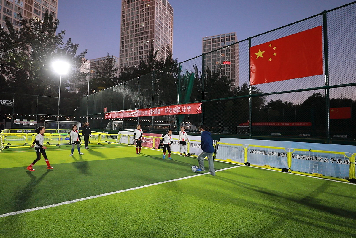 铿锵玫瑰中国女足元宵节,铿锵玫瑰女足荣耀绽放