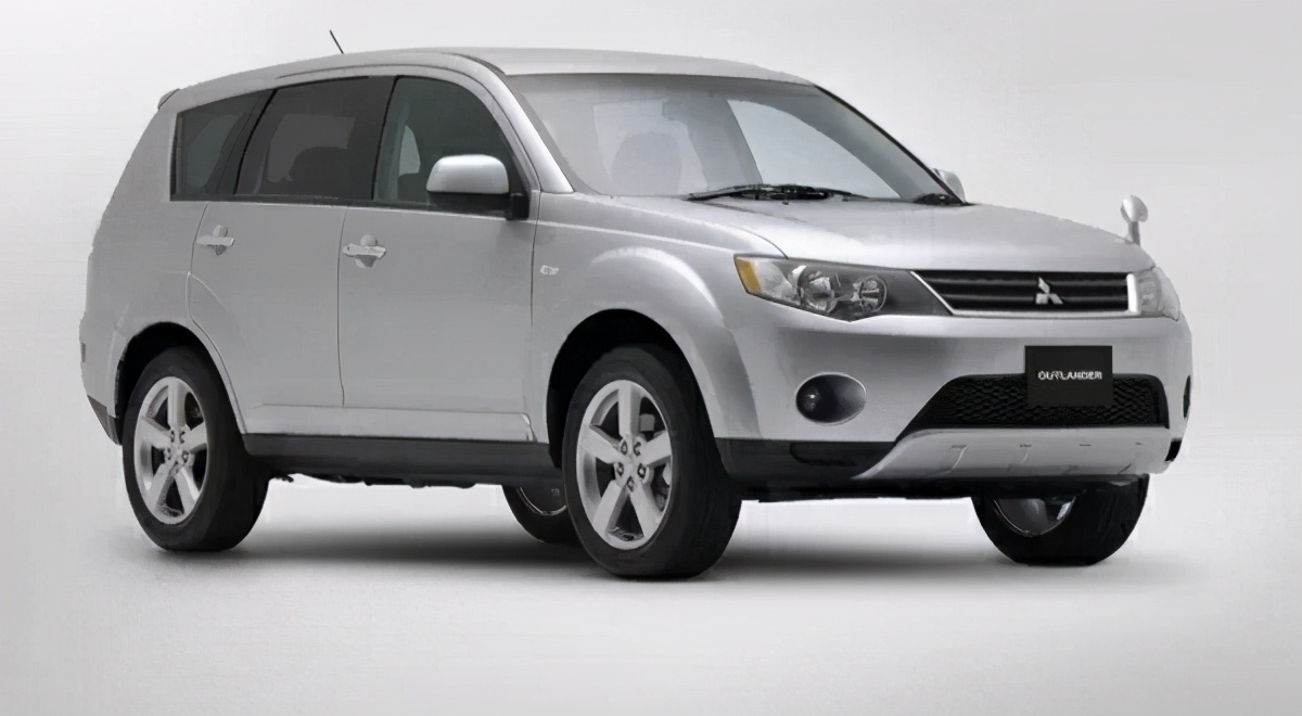 2020款三菱欧蓝德suv多少钱,最耐用最省油的三菱日系suv