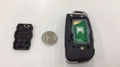 高尔夫遥控钥匙怎么更换电池,手把手教你更换遥控钥匙电池