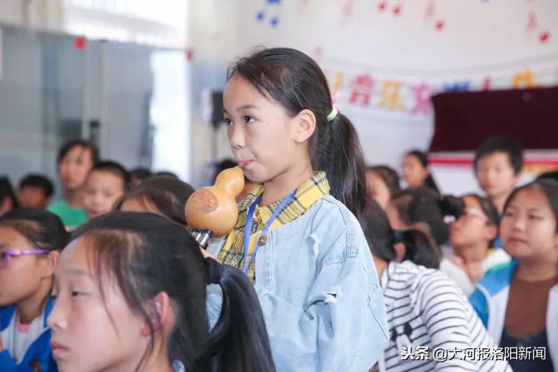 95后大学生保研后选择支教一年,山区支教三年保研是什么政策