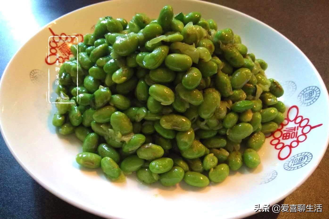 冻过的毛豆很软怎么炒好吃,这个季节毛豆怎么做好吃