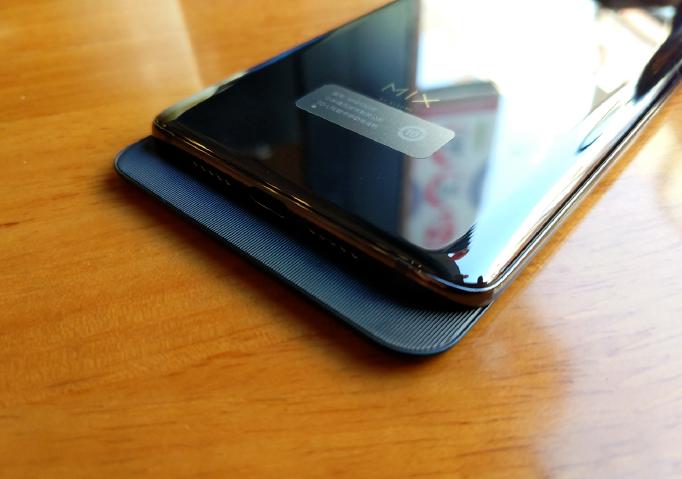 小米MIX3手机两天使用有感：大、重、爽！