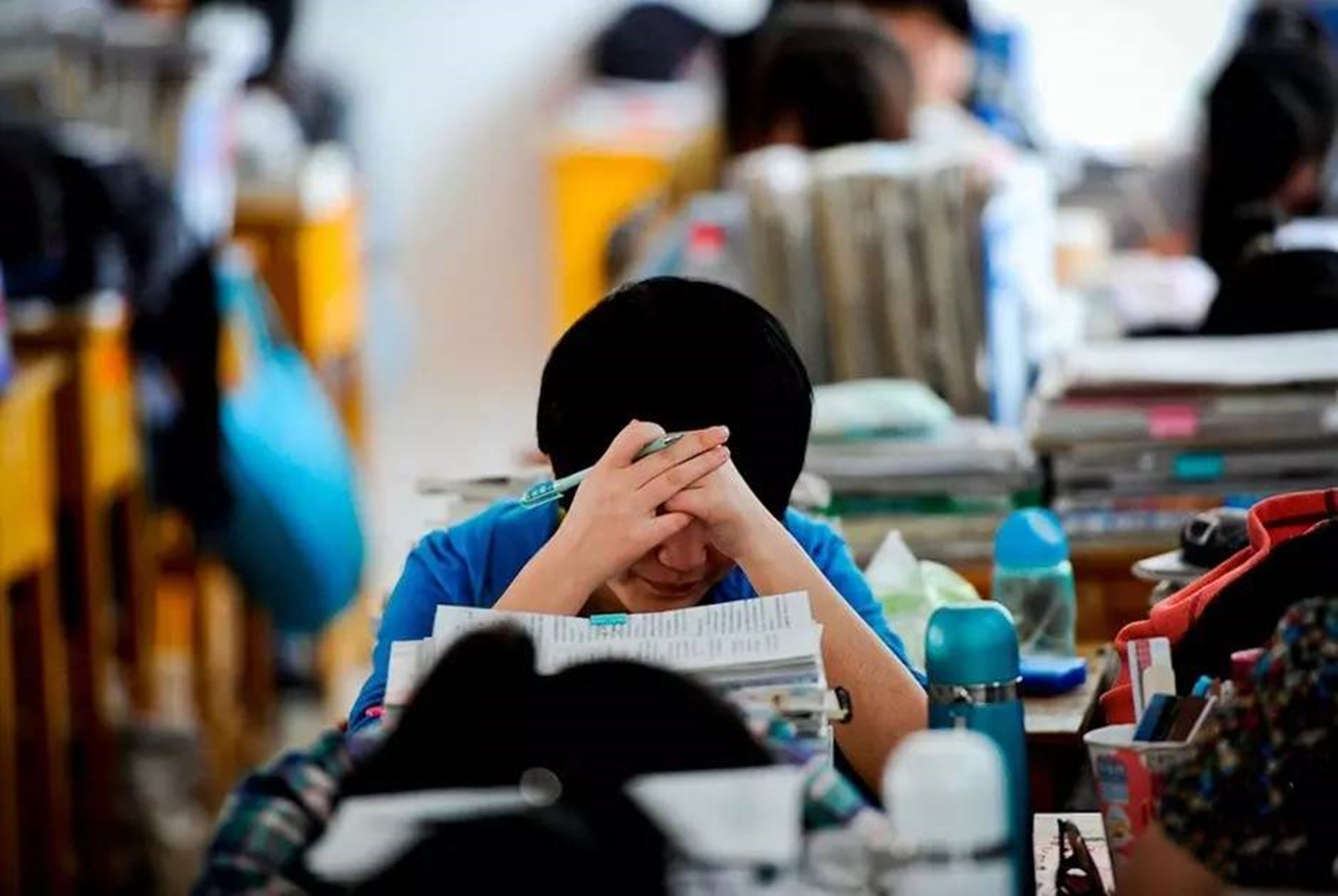 中考结束该不该补习高一课程,中考结束建议上辅导班吗