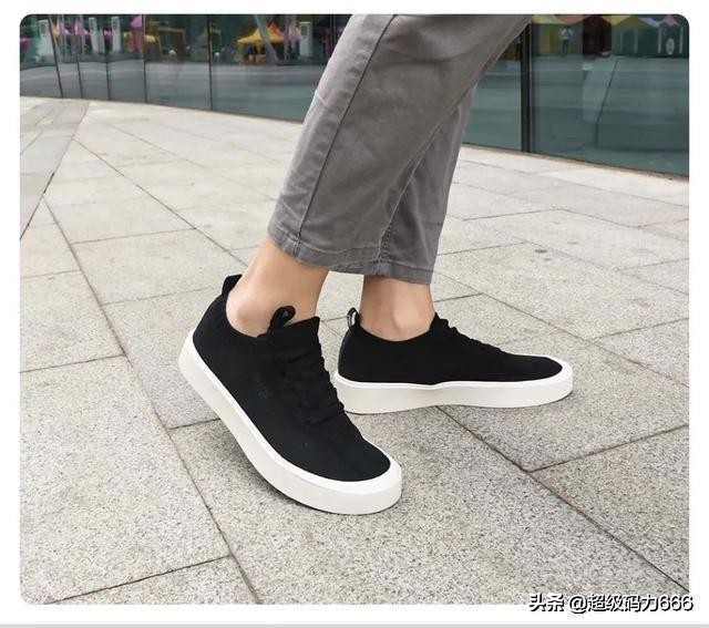 李宁飞织透气轻便跑步鞋,李宁飞织板鞋