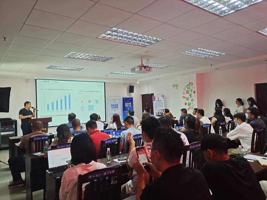 活动纷呈绽放精彩,活动回顾易企秀