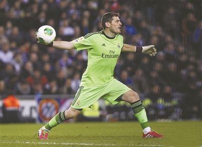 世界杯第一门将卡西,皇马圣卡西告别足坛