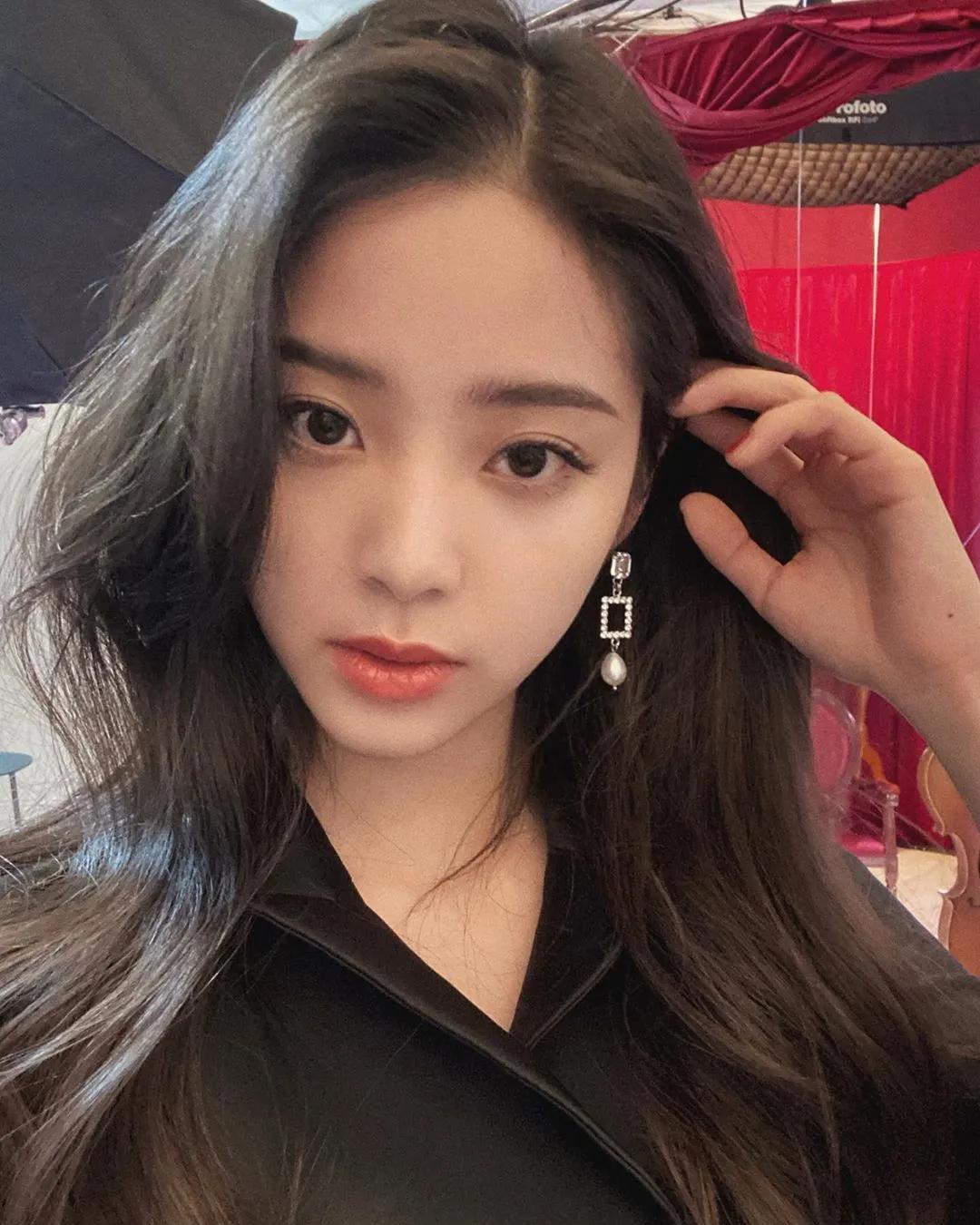 欧阳娜娜同款耳环怎么戴,欧阳娜娜耳环