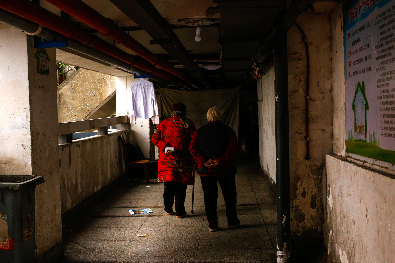 解放碑有什么好玩的,重庆一日游鹅岭解放碑