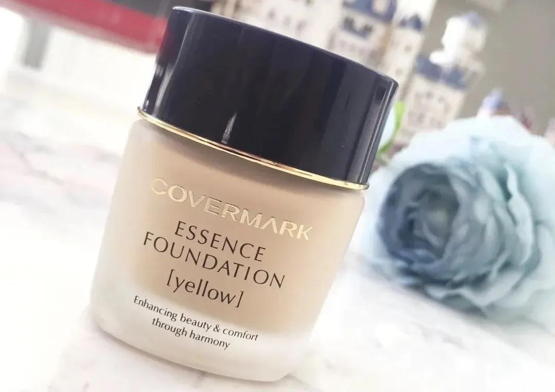 雅诗兰黛持妆无瑕保湿气垫粉底液,遮瑕好又不拔干的气垫粉底液推荐