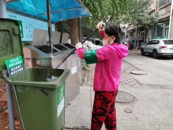 社区垃圾分类典型事迹,街道垃圾分类专干员主要事迹