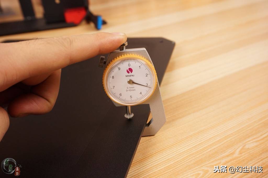 迷你小钢板桌面,电脑迷你小机箱推荐