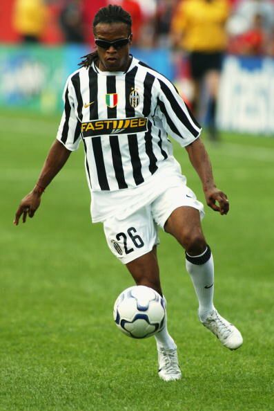 足坛26号球员,足坛26号球衣代表人物