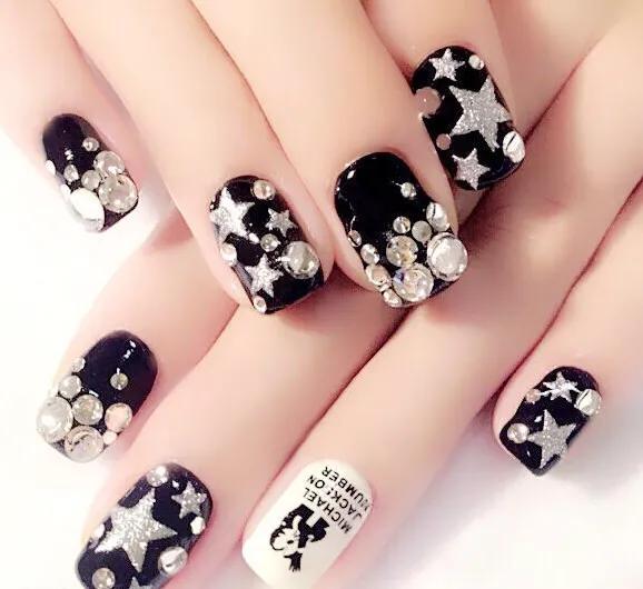 有一种颜色叫blackpink,blackpink黑色火焰美甲