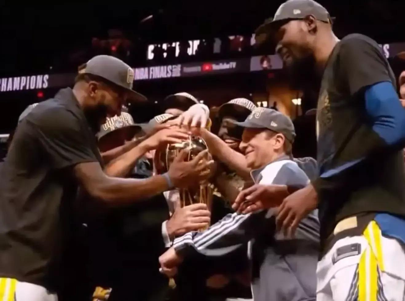 nba自由市场勇士最新交易,2019年nba自由交易市场