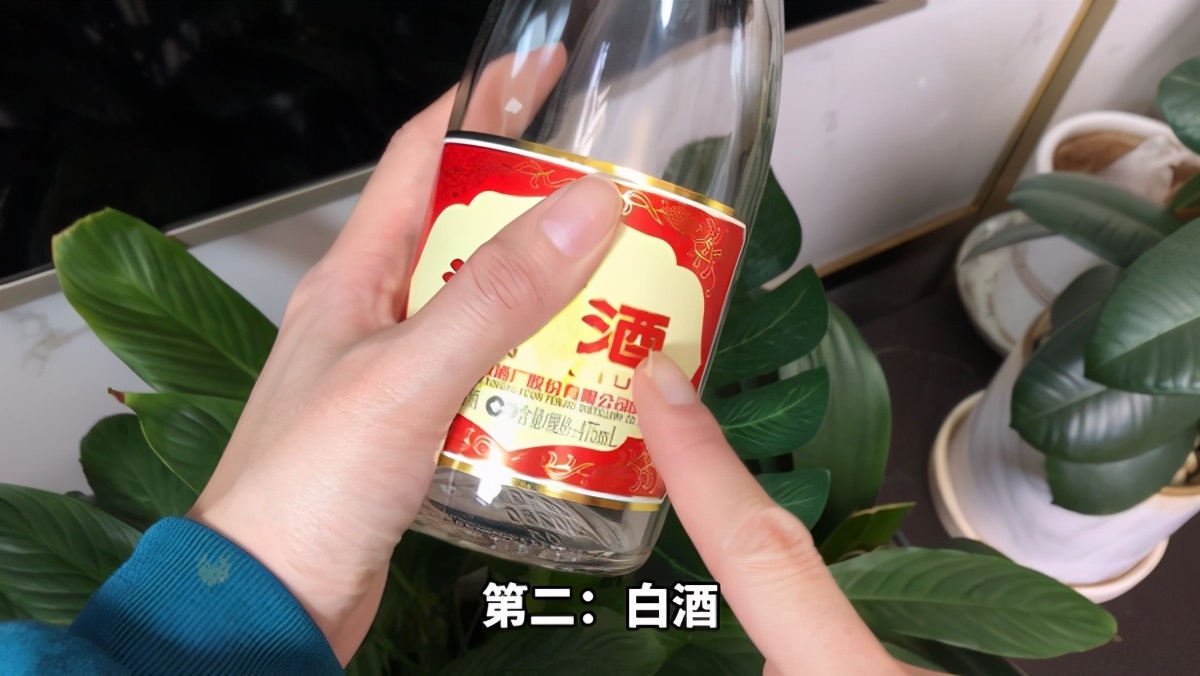 打扫卫生电视怎么擦,电视屏幕很脏怎么擦才能擦干净