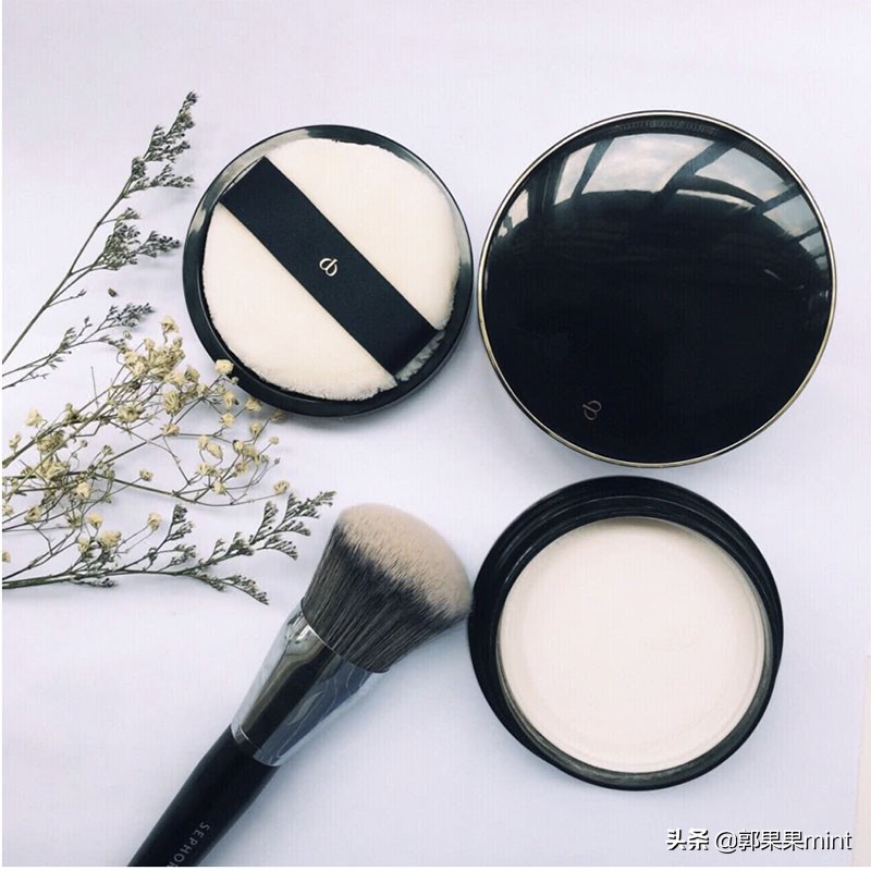 定妆散粉怎么挑选好的 (初学者定妆散粉怎么选)