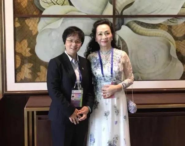 捐2万亿越南盾给越南买疫苗，幕后有*江濠**裔女富豪与香港仔的传奇