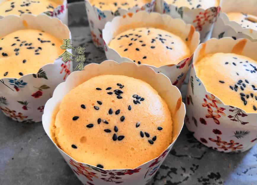 蛋黄蛋清不分离纸杯蛋糕的做法,3个鸡蛋1碗面不用烤箱不用黄油