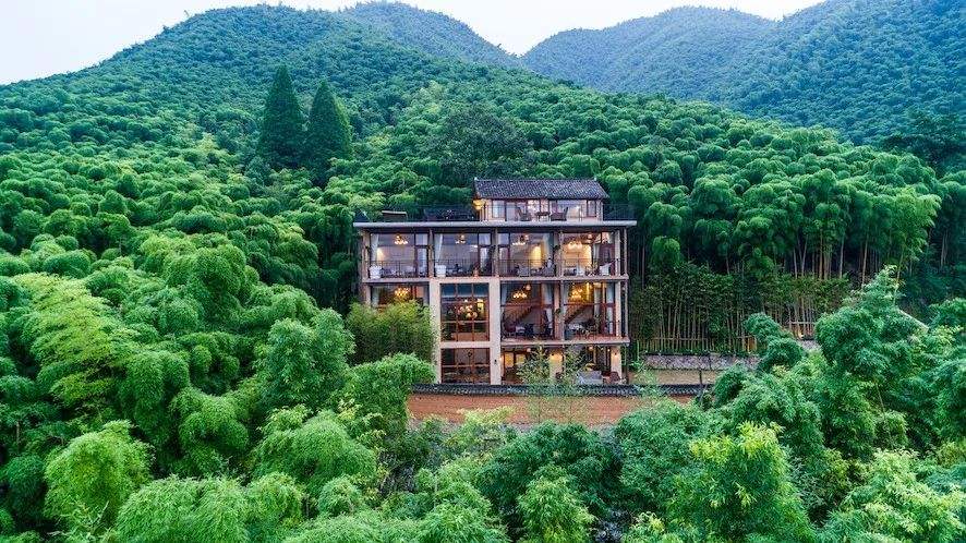 总值5.82万亿，却可以1分钱卖口罩，网友：电商大佬们真给力！