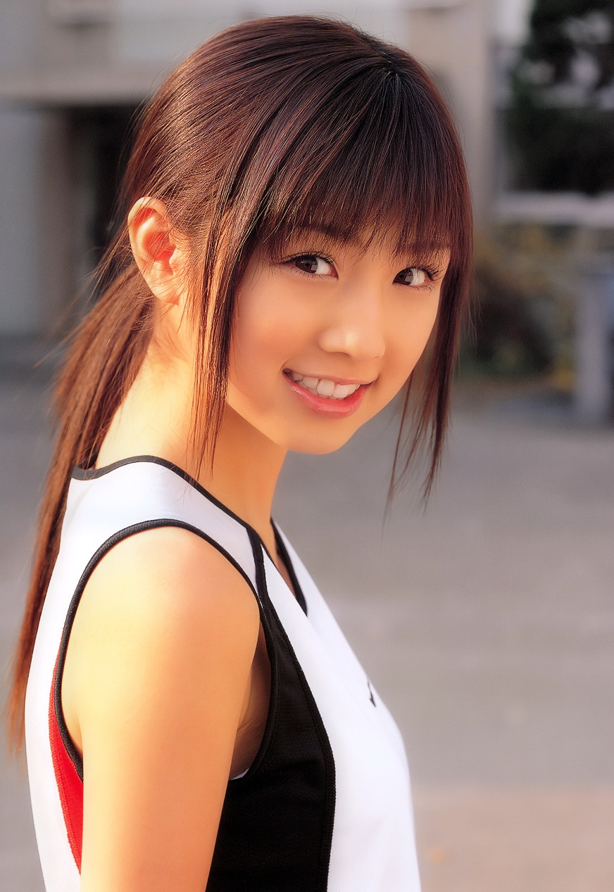 小仓优子早期写真