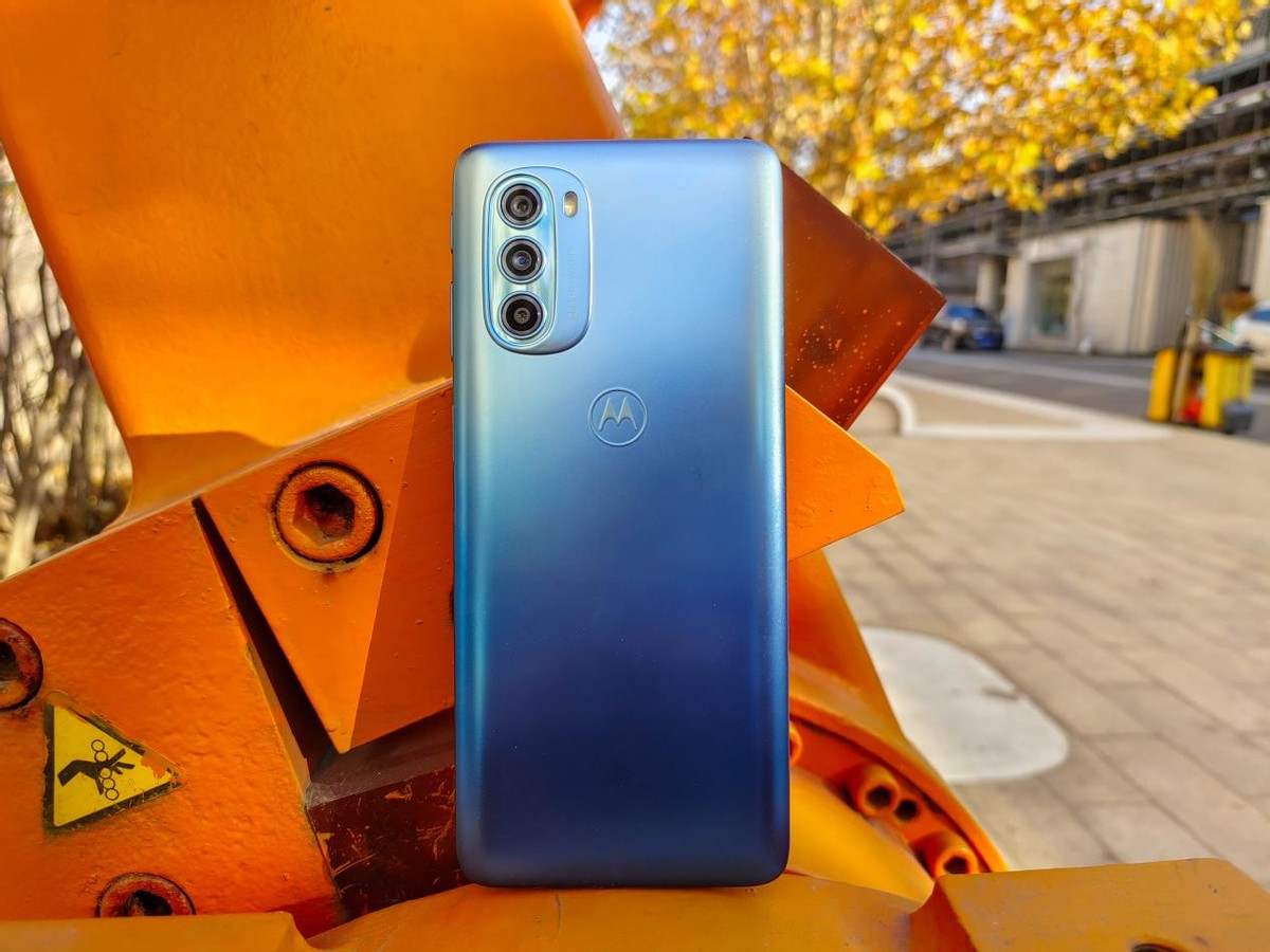 业内真的没说错，降低5G门槛还得靠moto