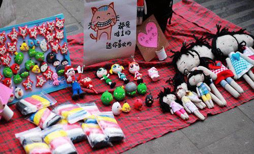 逛地摊注意事项及禁忌,摆地摊的时候要怎么摆好卖