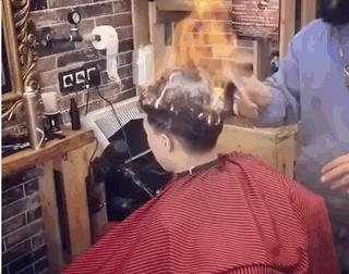 自己在家剪头发又染头发,在家自己给小女孩剪头发