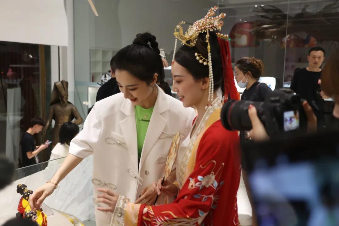 薇娅最值得买的零食,薇娅必买10种零食