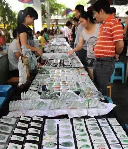 购买翡翠，不敢砍价，这3种砍价方式，你学会了吗？