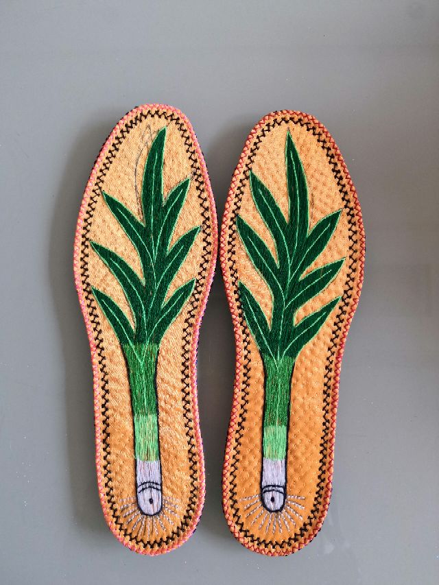 一个老人的爱心绣品（1）