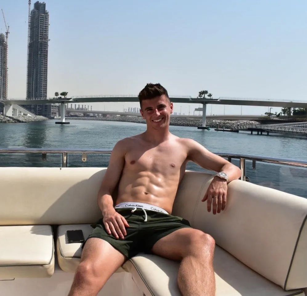 英格兰帅哥芒特,英格兰19号芒特在哪个俱乐部