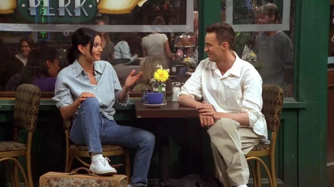 做了一切情侣做的事，但她说我们只是室友