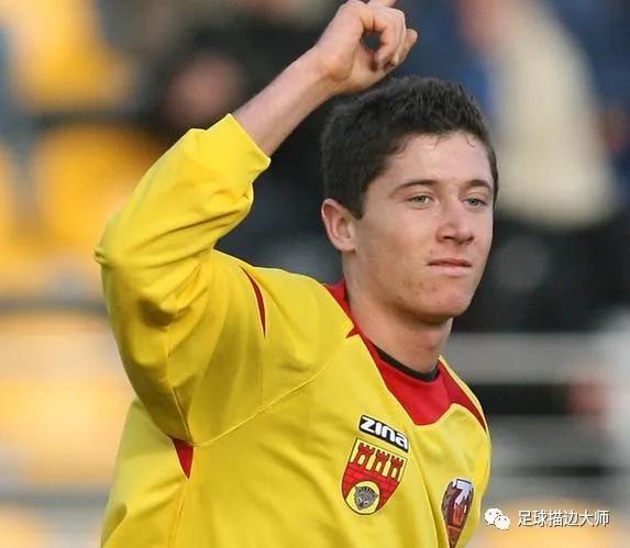 波兰队长莱万多夫斯基9分钟5球,莱万多夫斯基中国言论