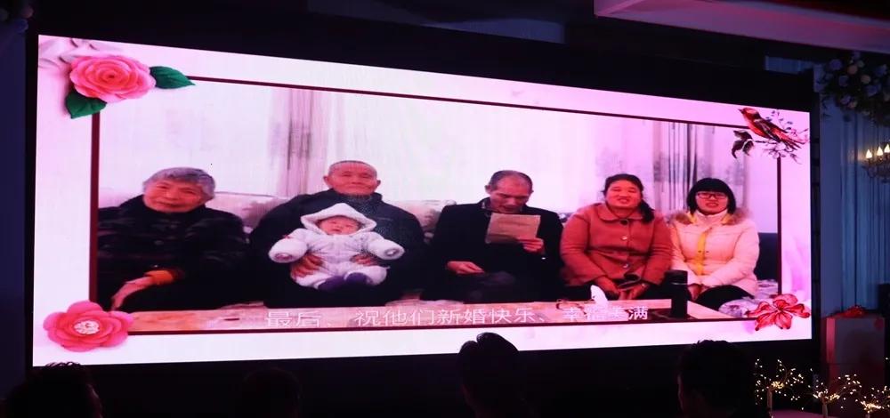 昨天，泰州这个地方举行了一场婚礼，新郎却始终没有出现……