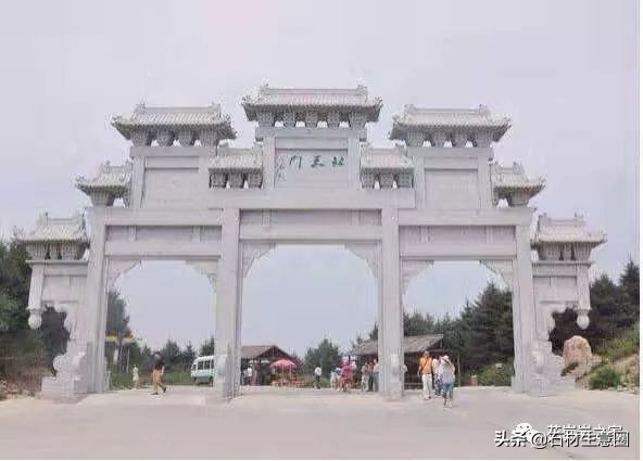 石牌坊石雕图片大全,各样式的石牌坊