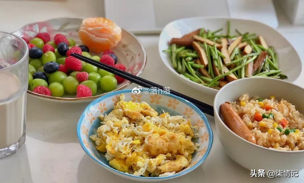 蜜桃臀挺翘饱满，是她成为无数宅男的梦中情人