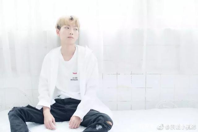 18岁主播月入百万,18岁百万游戏主播能赚多少钱