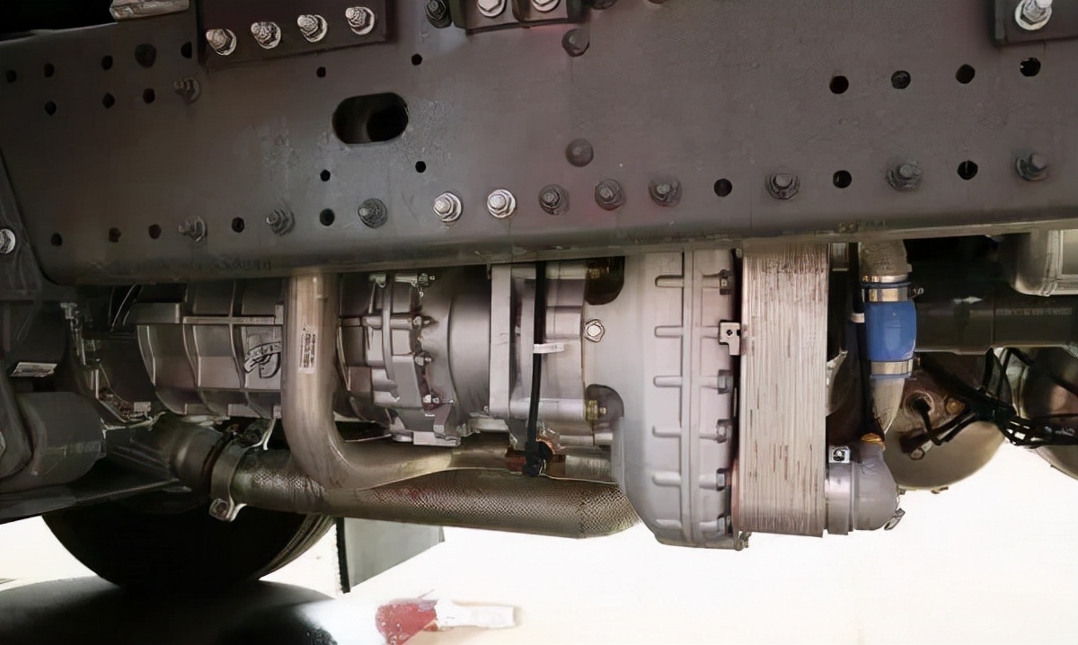 湿式刹车为什么用卡车,为什么卡车刹车会有气