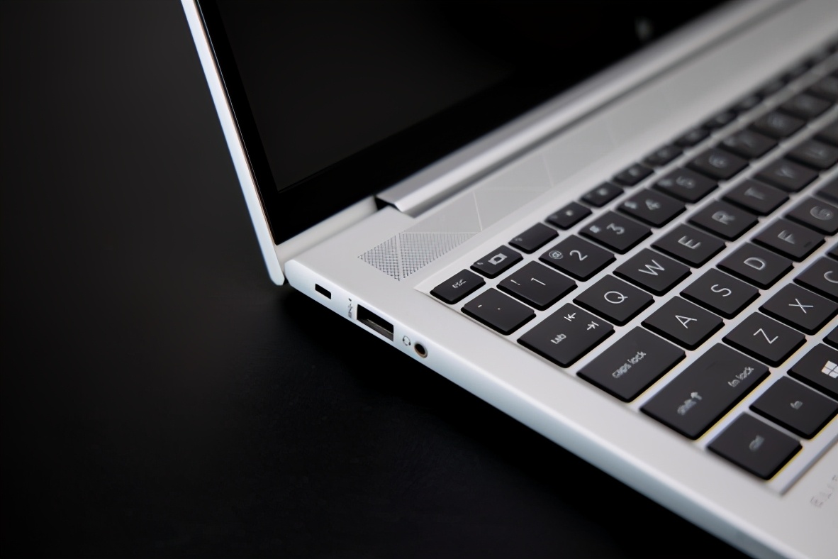 惠普elitebook965g9战x,惠普战x值得买吗