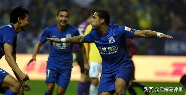 唏嘘！申花30岁外援旧将已1年无球可踢，他曾是中超首轮戴帽第1人