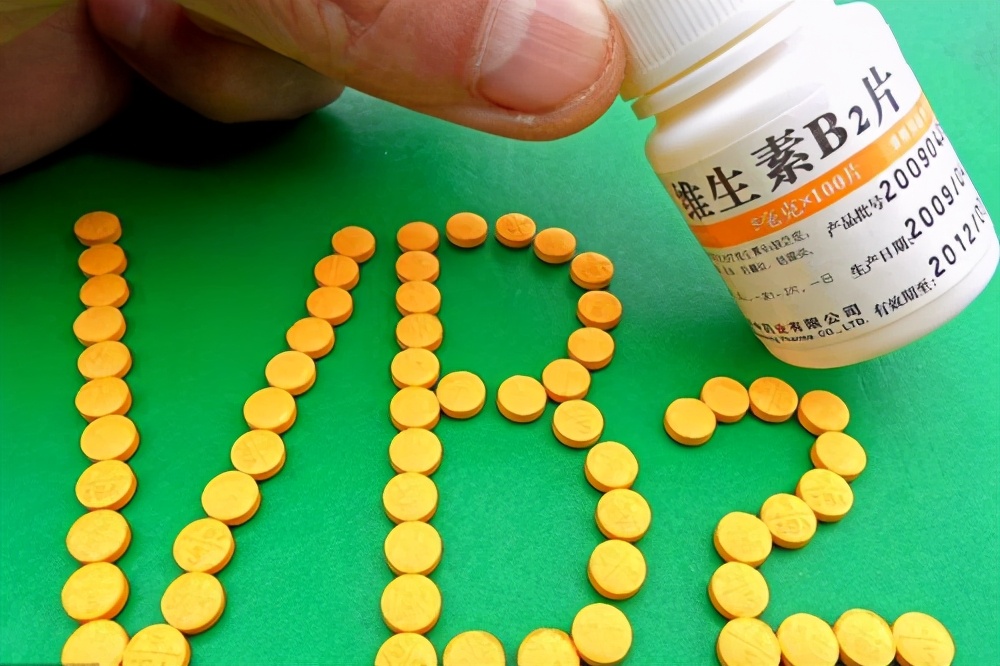 第一个发现蛋白质的人,第一个被发现的维生素