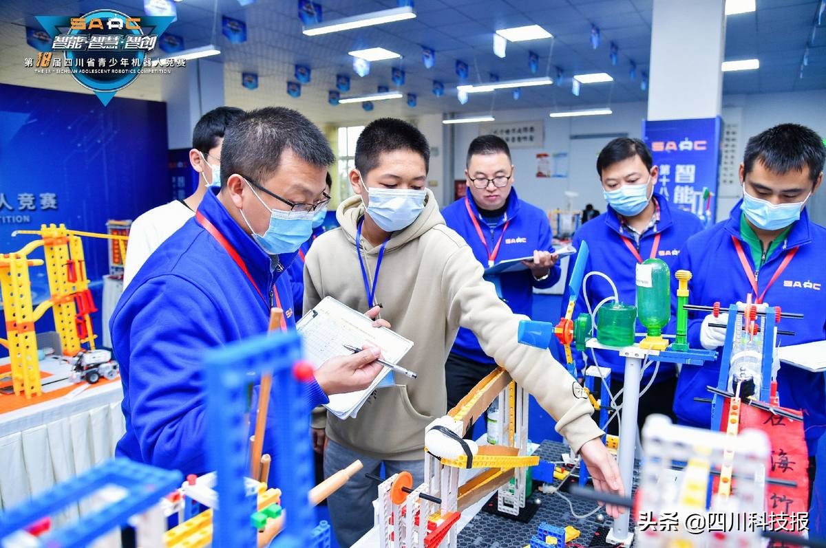 第21届四川省青少年机器人大赛,第18届机器人大赛泸县照片