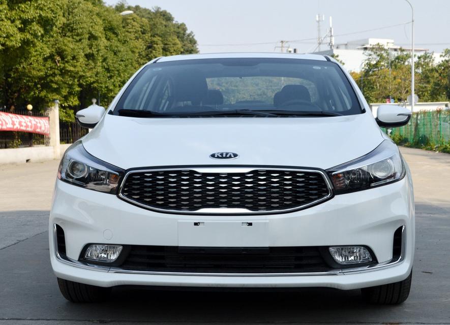 起亚全新一代K3踢馆，全新发动机叫板朗逸，EA211能否老当益壮？