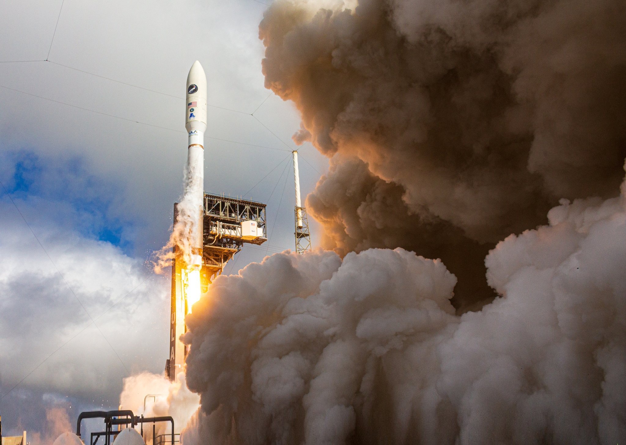 全球爱好和平国家的噩梦“达摩克里斯之剑”X-37B70图