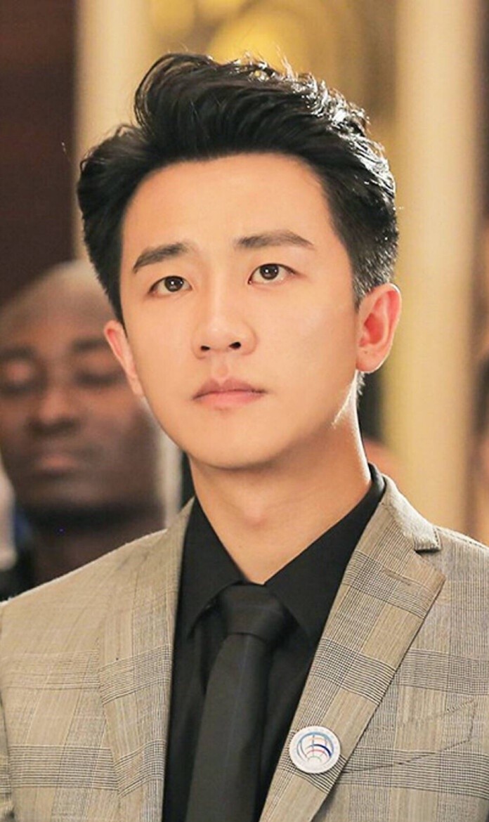 黄轩被换角色,黄轩爆红背后的故事