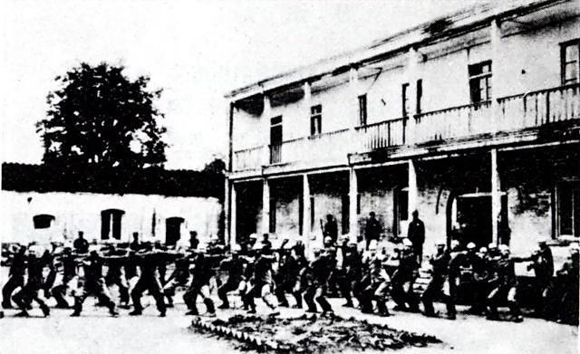 1950年，多名开国元勋联名请求寻找“代号OX”，接进京享18级待遇